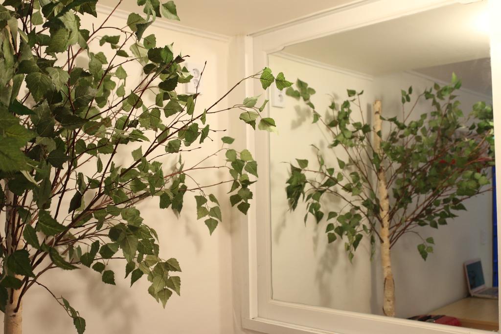 Hongdae Housetay Guesthouse 2Nd Branch Seoul Exteriör bild